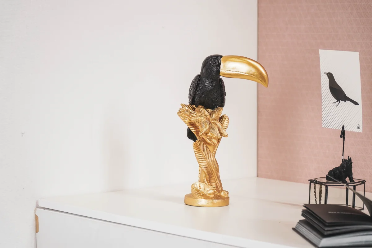 Zwart-Goud Toekan Beeld β 30 cm